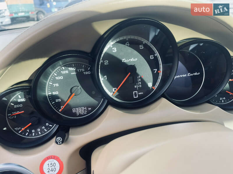 Внедорожник / Кроссовер Porsche Cayenne 2010 в Ровно