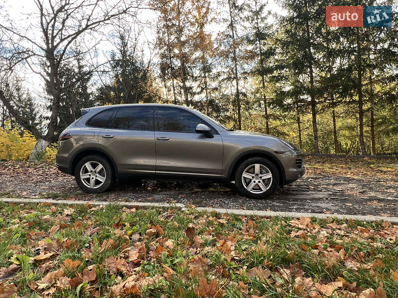 Внедорожник / Кроссовер Porsche Cayenne 2012 в Тернополе фото 7 Внедорожник / Кроссовер Porsche Cayenne 2012 в Тернополе