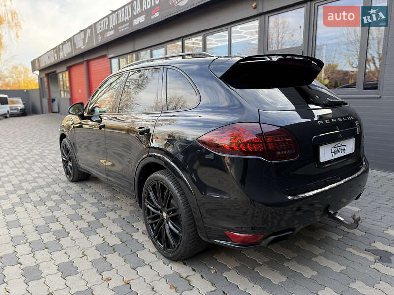 Позашляховик / Кросовер Porsche Cayenne 2012 в Чернівцях фото 8 Позашляховик / Кросовер Porsche Cayenne 2012 в Чернівцях