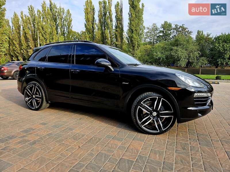 Внедорожник / Кроссовер Porsche Cayenne 2013 в Полтаве фото 15 Внедорожник / Кроссовер Porsche Cayenne 2013 в Полтаве
