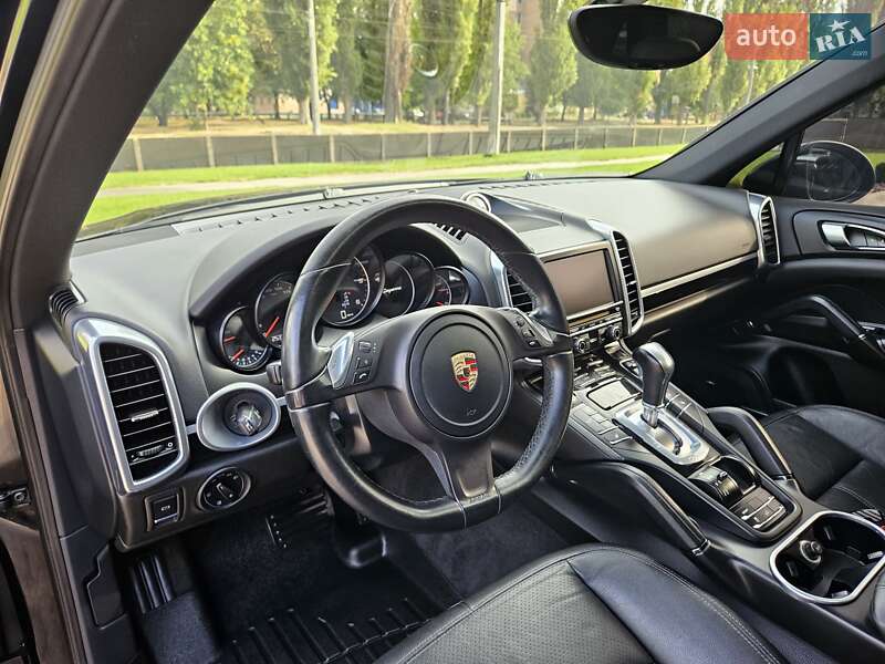 Внедорожник / Кроссовер Porsche Cayenne 2013 в Полтаве фото 105 Внедорожник / Кроссовер Porsche Cayenne 2013 в Полтаве