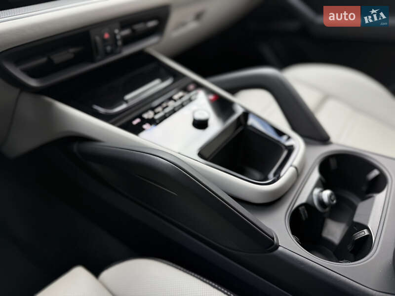 Внедорожник / Кроссовер Porsche Cayenne 2024 в Львове фото 44 Внедорожник / Кроссовер Porsche Cayenne 2024 в Львове