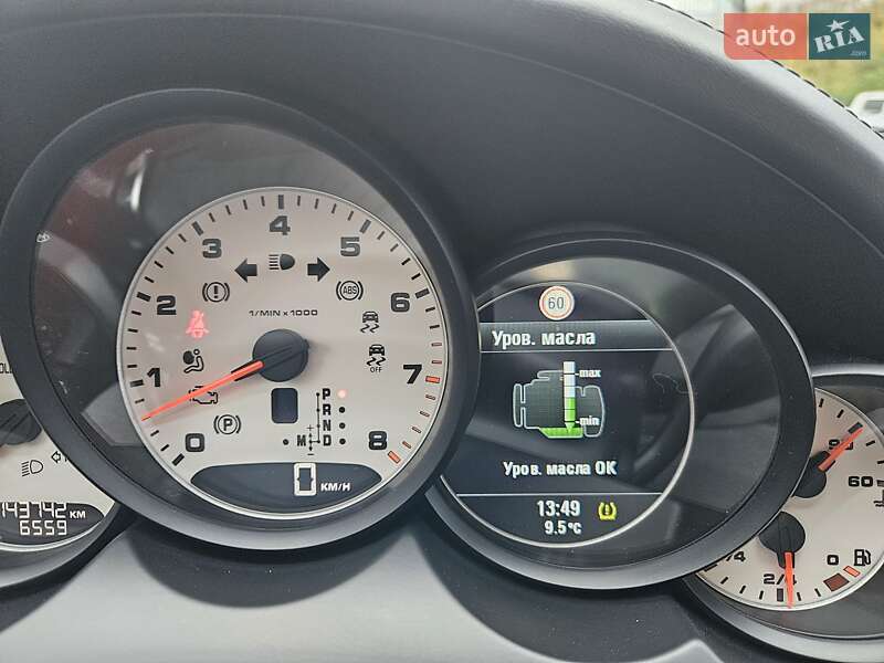 Внедорожник / Кроссовер Porsche Cayenne 2012 в Днепре