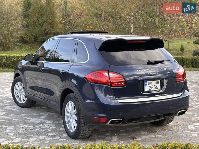 Позашляховик / Кросовер Porsche Cayenne 2011 в Тернополі