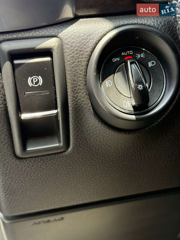 Позашляховик / Кросовер Porsche Cayenne 2013 в Самборі