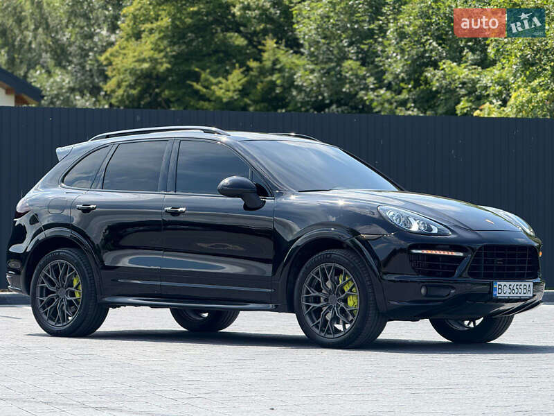 Позашляховик / Кросовер Porsche Cayenne 2013 в Самборі