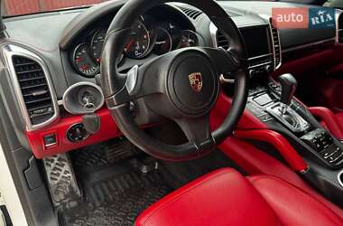 Внедорожник / Кроссовер Porsche Cayenne 2013 в Киеве