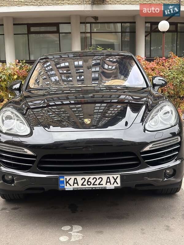 Внедорожник / Кроссовер Porsche Cayenne 2013 в Киеве