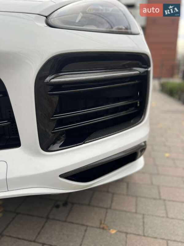 Позашляховик / Кросовер Porsche Cayenne 2020 в Чернівцях фото 4 Позашляховик / Кросовер Porsche Cayenne 2020 в Чернівцях
