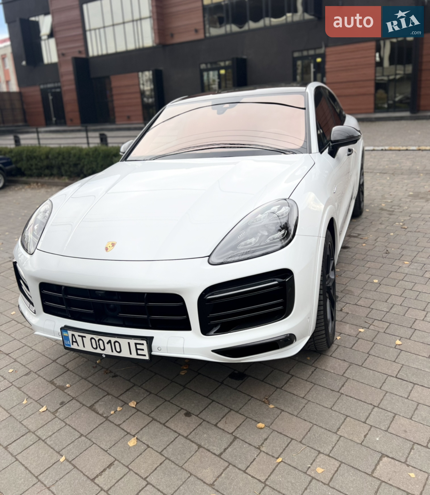 2020 Porsche Cayenne - мініатюра 2