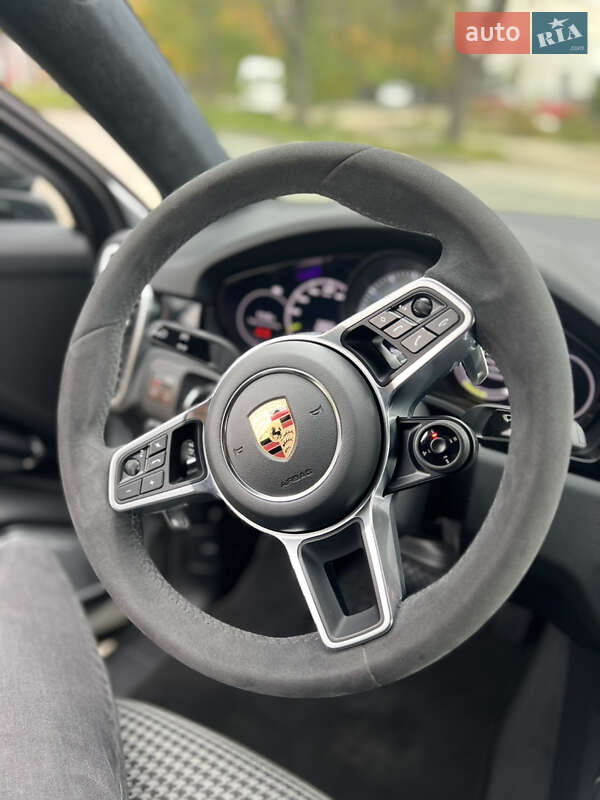 Позашляховик / Кросовер Porsche Cayenne 2020 в Чернівцях фото 9 Позашляховик / Кросовер Porsche Cayenne 2020 в Чернівцях