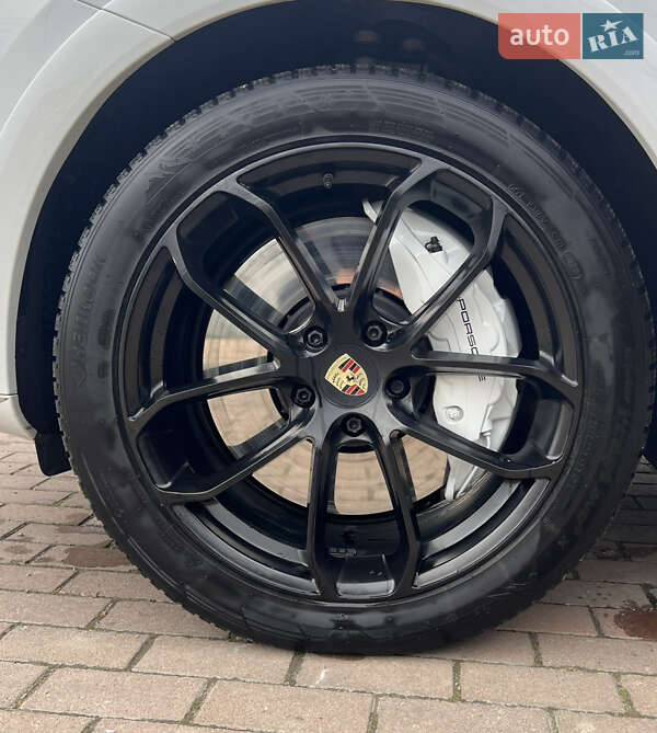 Позашляховик / Кросовер Porsche Cayenne 2020 в Чернівцях фото 15 Позашляховик / Кросовер Porsche Cayenne 2020 в Чернівцях