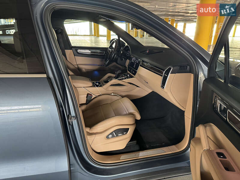 Позашляховик / Кросовер Porsche Cayenne 2018 в Києві фото 13 Позашляховик / Кросовер Porsche Cayenne 2018 в Києві