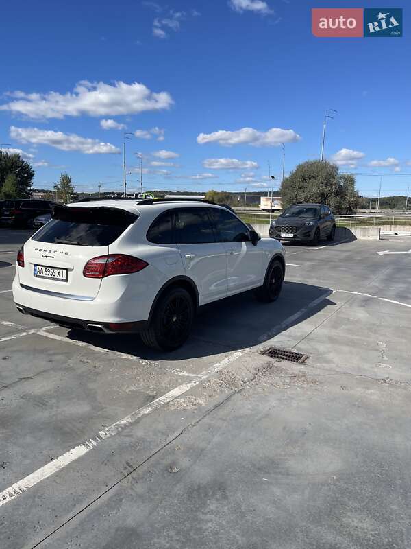 Позашляховик / Кросовер Porsche Cayenne 2010 в Києві фото 5 Позашляховик / Кросовер Porsche Cayenne 2010 в Києві