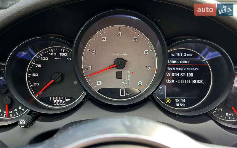 Внедорожник / Кроссовер Porsche Cayenne 2016 в Львове