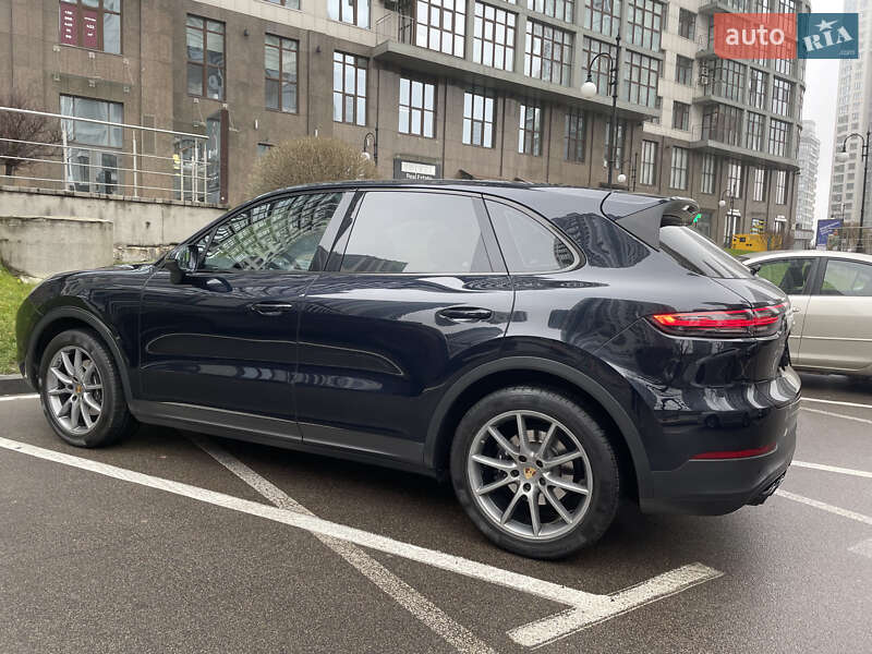 Позашляховик / Кросовер Porsche Cayenne 2018 в Києві