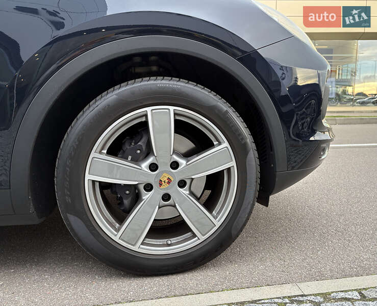Позашляховик / Кросовер Porsche Cayenne 2018 в Києві