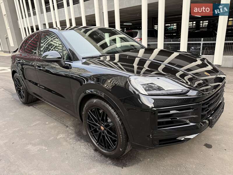 Внедорожник / Кроссовер Porsche Cayenne 2024 в Киеве