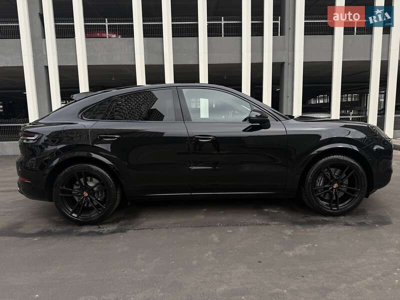 Внедорожник / Кроссовер Porsche Cayenne 2024 в Киеве