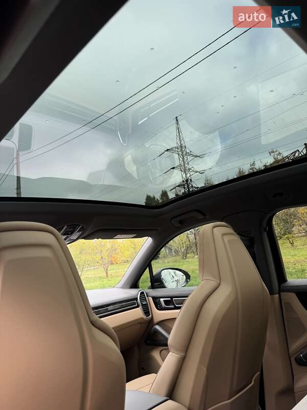 Позашляховик / Кросовер Porsche Cayenne 2021 в Києві фото 9 Позашляховик / Кросовер Porsche Cayenne 2021 в Києві