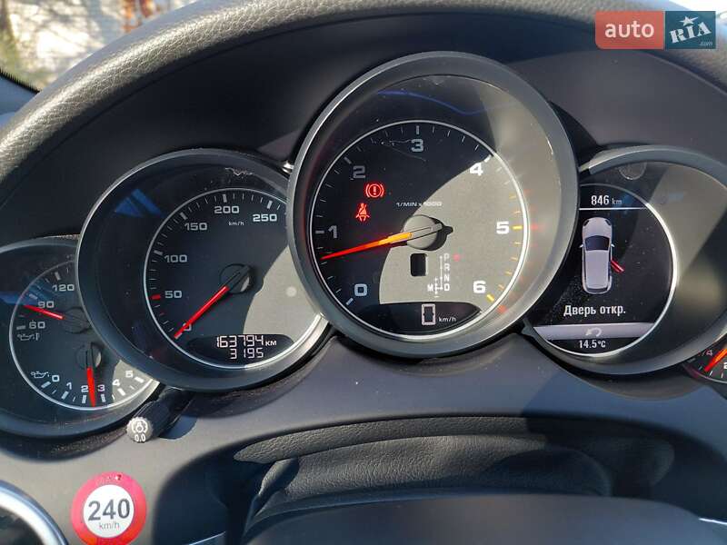 Позашляховик / Кросовер Porsche Cayenne 2017 в Києві