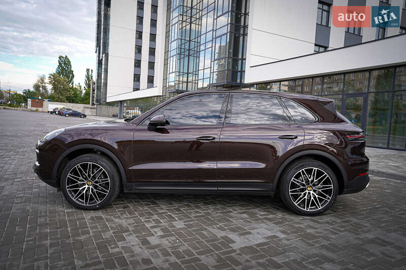 Внедорожник / Кроссовер Porsche Cayenne 2019 в Днепре