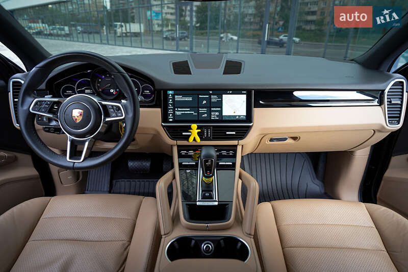 Внедорожник / Кроссовер Porsche Cayenne 2019 в Днепре