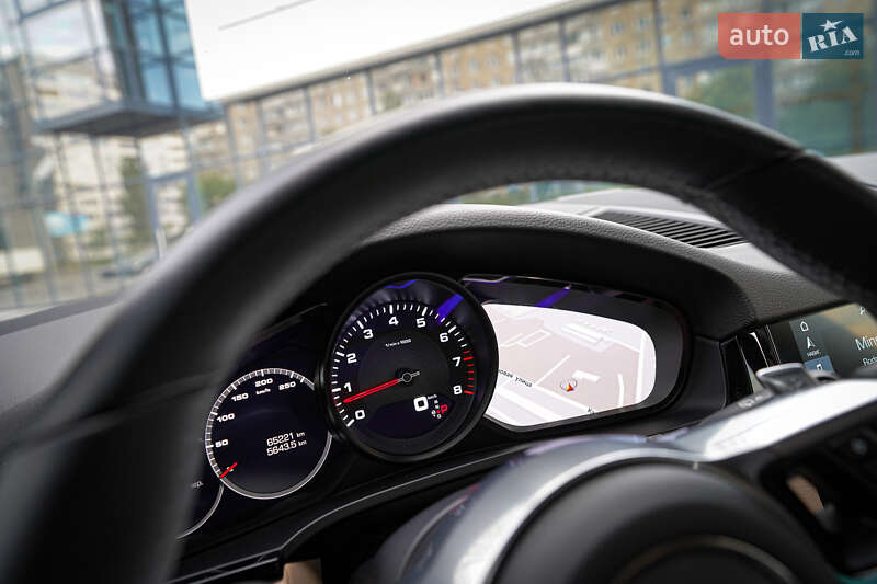 Внедорожник / Кроссовер Porsche Cayenne 2019 в Днепре