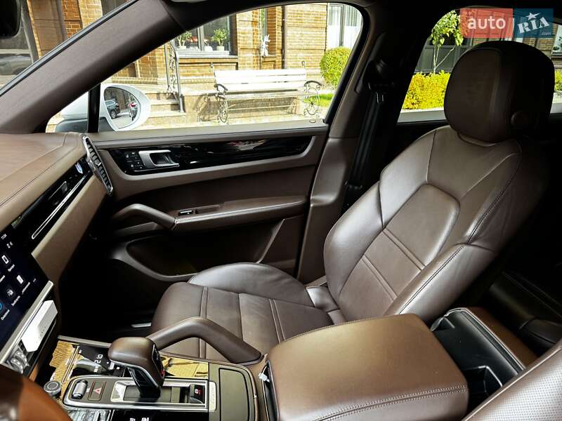 Позашляховик / Кросовер Porsche Cayenne 2021 в Броварах