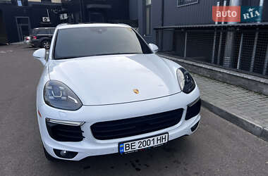 Позашляховик / Кросовер Porsche Cayenne 2017 в Миколаєві