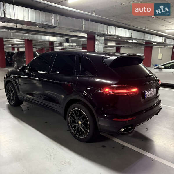 Внедорожник / Кроссовер Porsche Cayenne 2014 в Днепре