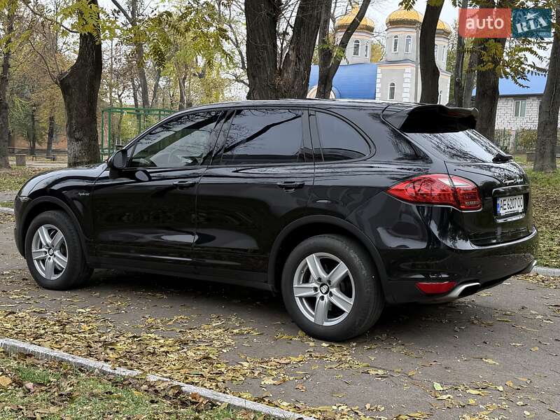 Позашляховик / Кросовер Porsche Cayenne 2011 в Кам'янському фото 6 Позашляховик / Кросовер Porsche Cayenne 2011 в Кам'янському