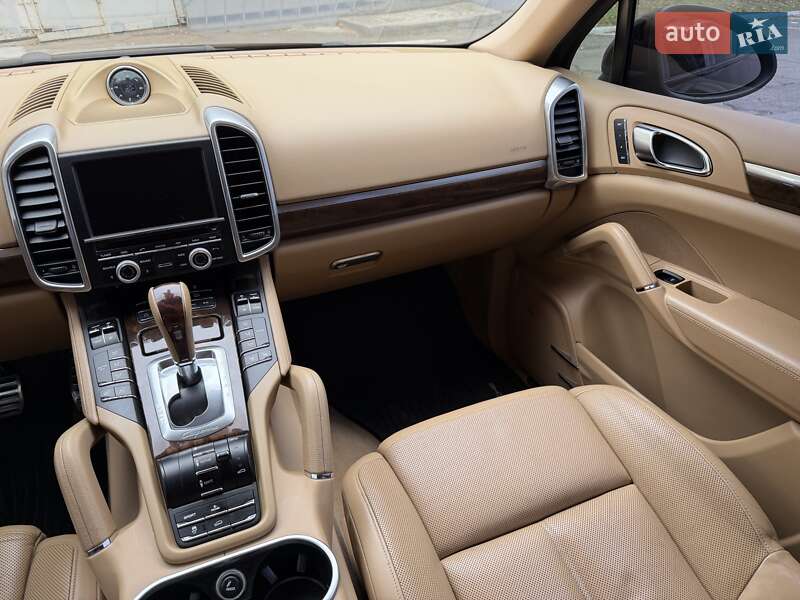 Позашляховик / Кросовер Porsche Cayenne 2011 в Кам'янському фото 69 Позашляховик / Кросовер Porsche Cayenne 2011 в Кам'янському