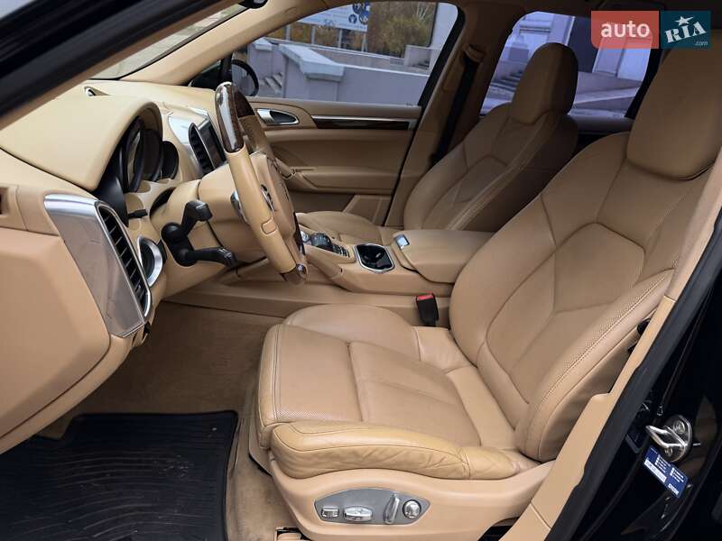 Позашляховик / Кросовер Porsche Cayenne 2011 в Кам'янському фото 75 Позашляховик / Кросовер Porsche Cayenne 2011 в Кам'янському