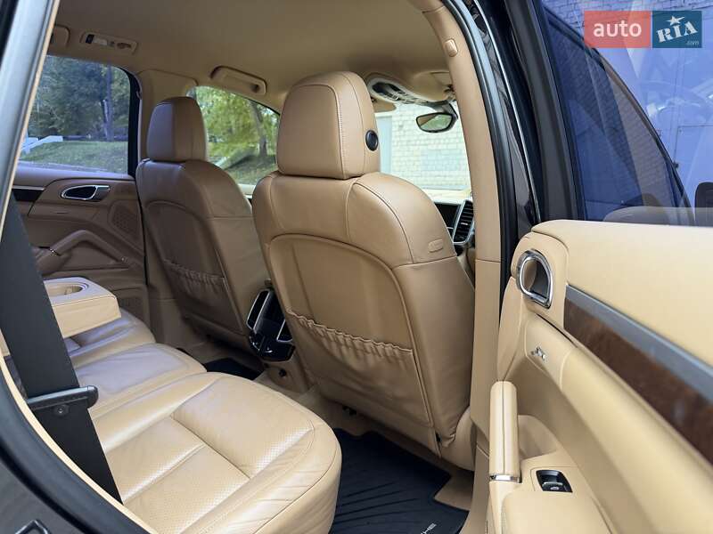 Позашляховик / Кросовер Porsche Cayenne 2011 в Кам'янському фото 81 Позашляховик / Кросовер Porsche Cayenne 2011 в Кам'янському