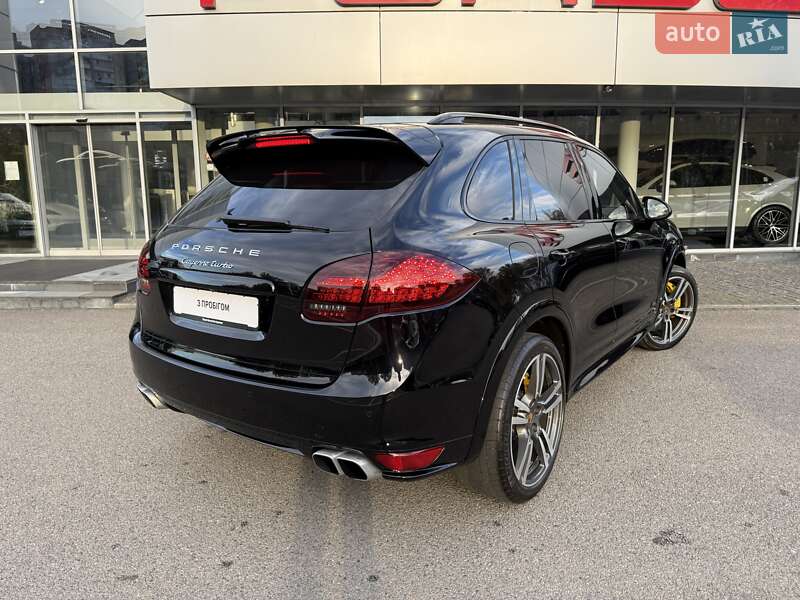 Позашляховик / Кросовер Porsche Cayenne 2013 в Дніпрі
