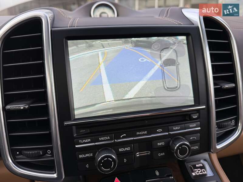 Позашляховик / Кросовер Porsche Cayenne 2013 в Дніпрі