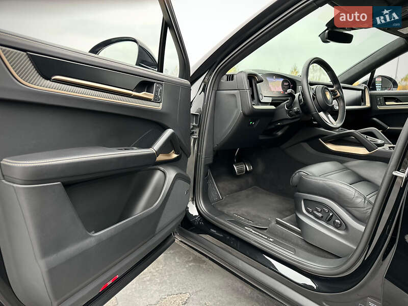 Позашляховик / Кросовер Porsche Cayenne 2024 в Києві