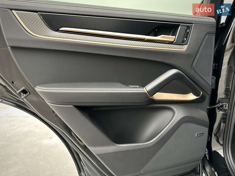 Позашляховик / Кросовер Porsche Cayenne 2024 в Києві