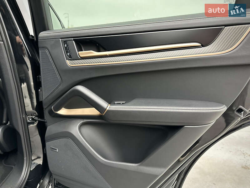 Позашляховик / Кросовер Porsche Cayenne 2024 в Києві