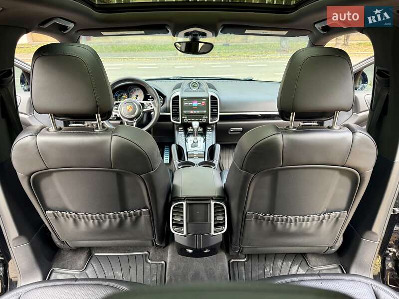 Внедорожник / Кроссовер Porsche Cayenne 2016 в Киеве фото 37 Внедорожник / Кроссовер Porsche Cayenne 2016 в Киеве