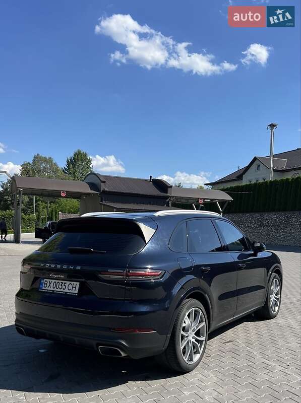 Позашляховик / Кросовер Porsche Cayenne 2018 в Тернополі