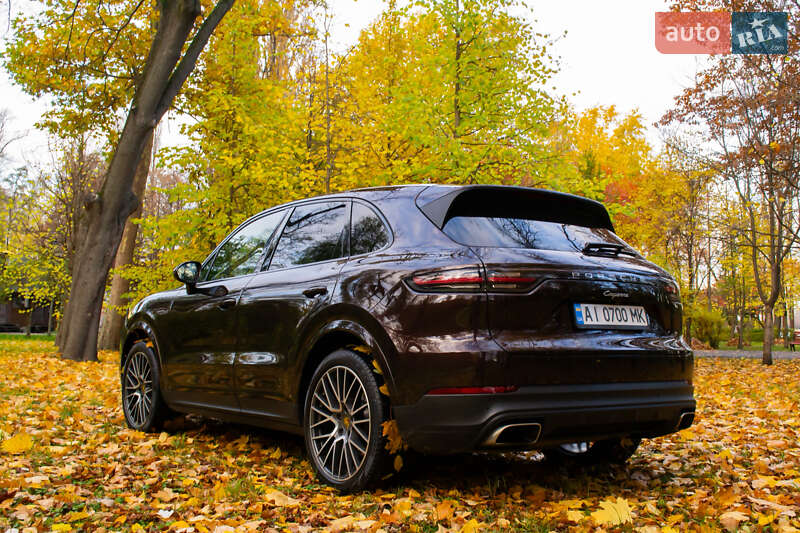Внедорожник / Кроссовер Porsche Cayenne 2018 в Киеве