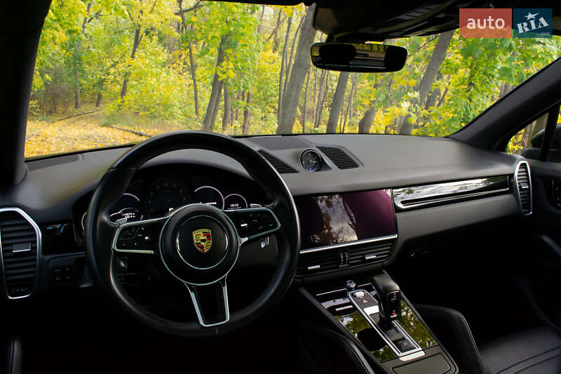 Внедорожник / Кроссовер Porsche Cayenne 2018 в Киеве
