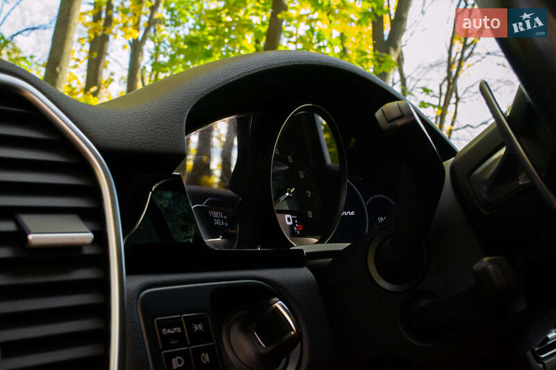 Внедорожник / Кроссовер Porsche Cayenne 2018 в Киеве