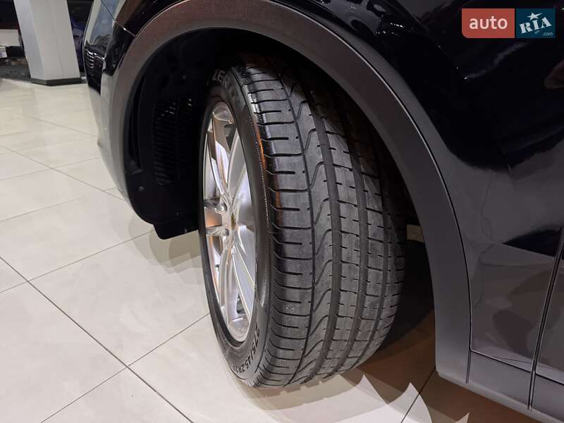 Внедорожник / Кроссовер Porsche Cayenne 2019 в Одессе