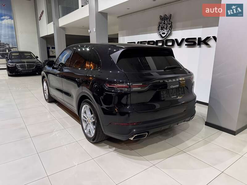 Внедорожник / Кроссовер Porsche Cayenne 2019 в Одессе