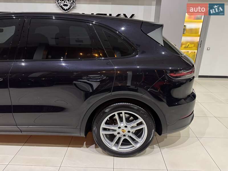 Внедорожник / Кроссовер Porsche Cayenne 2019 в Одессе