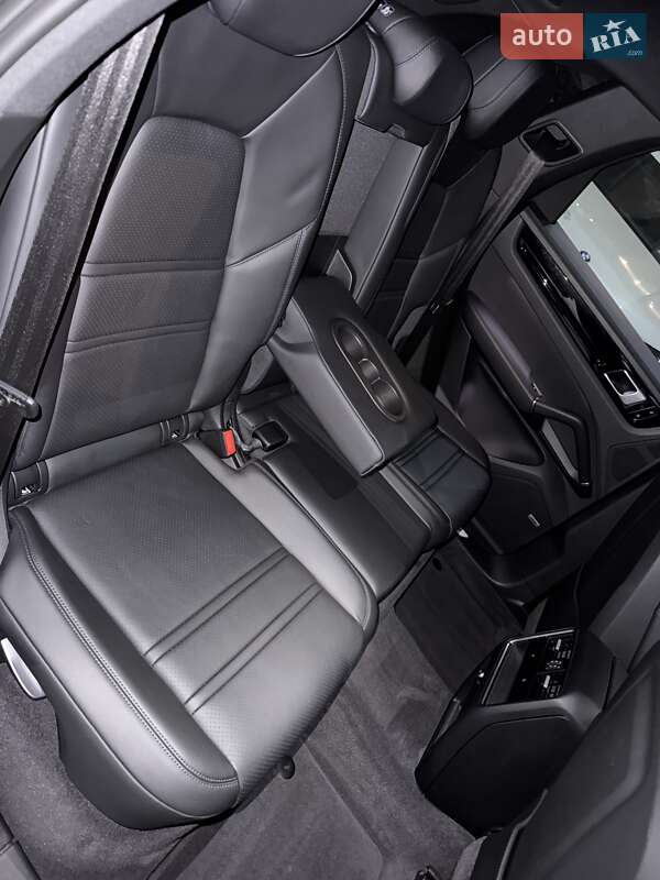 Внедорожник / Кроссовер Porsche Cayenne 2019 в Одессе