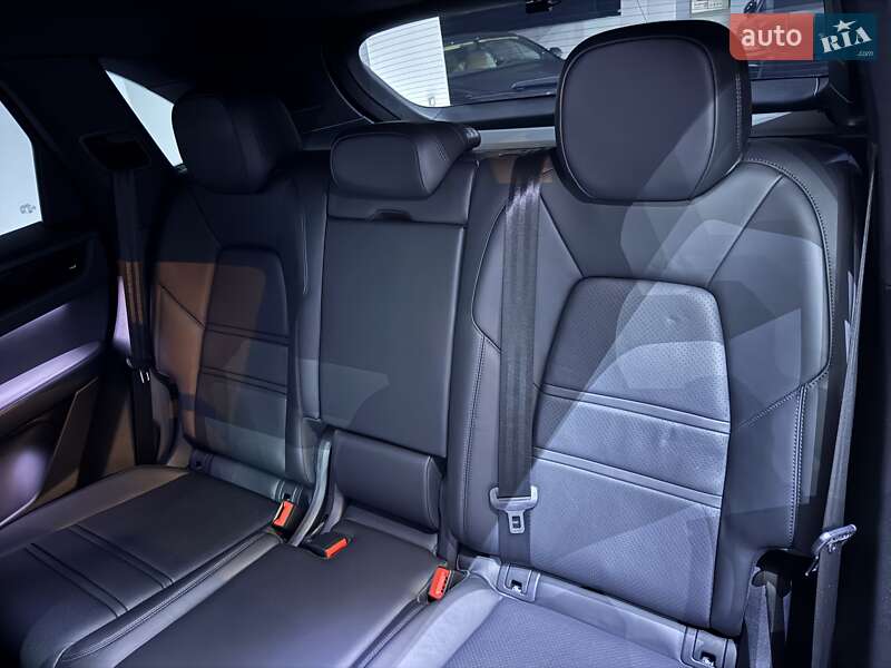 Внедорожник / Кроссовер Porsche Cayenne 2019 в Одессе